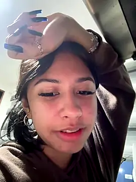 lynn9000 live sex cam