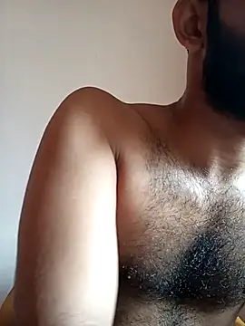 Viggu16947 live sex cam