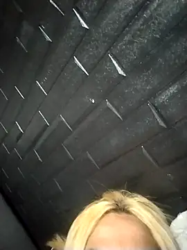 Ashleycam69 live sex cam