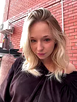 RollDolls live sex cam