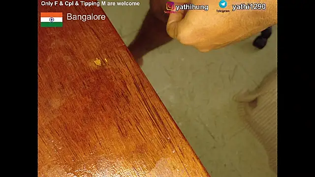 KingCobraClassy live sex cam