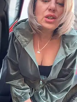 Milena-MilfaXXX live sex cam