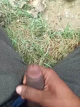 FinableKnee live sex cam