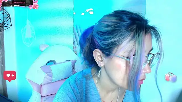 tsuky_nekoo's cam snapshot