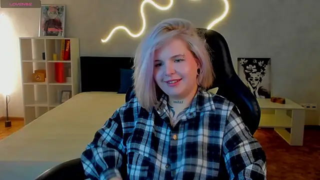 shadow__purrr's cam snapshot