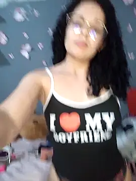 NinaSweet2 live sex cam