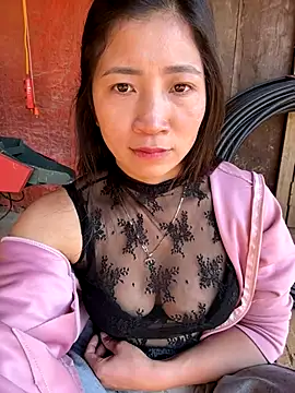 ThiHa003 live sex cam