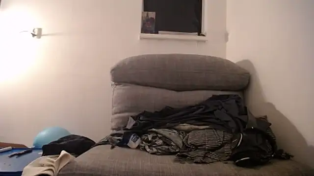 P4RtYBOII92 live sex cam