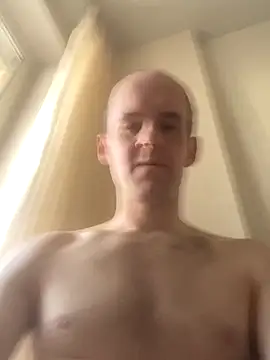 LynnAhNight live sex cam