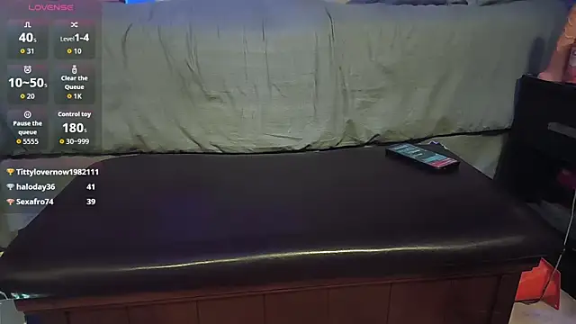 MacabreCouple live sex cam