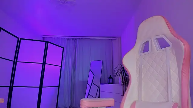 AnnaLunar live sex cam