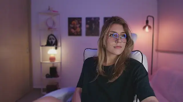 Dakotaa_'s cam snapshot