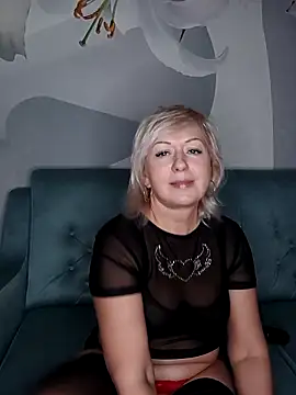 EmilyFanks's cam snapshot