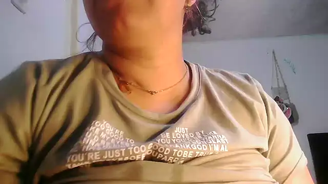 alexandraluv's cam snapshot