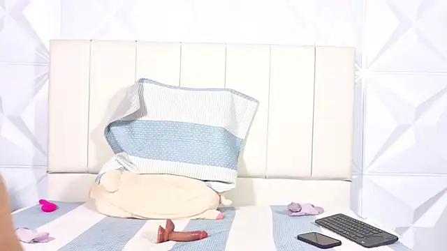 elena_hayes's cam snapshot