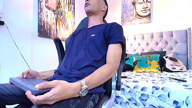 biigjhonny live sex cam