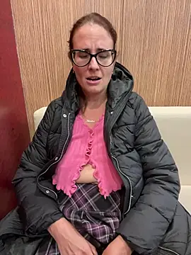 NataKitten live sex cam