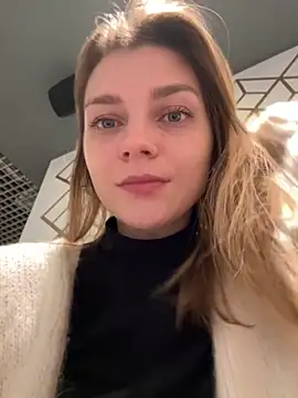 ValenciaShock live sex cam