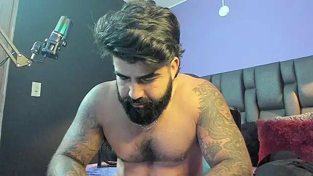 Lyon_vach live sex cam