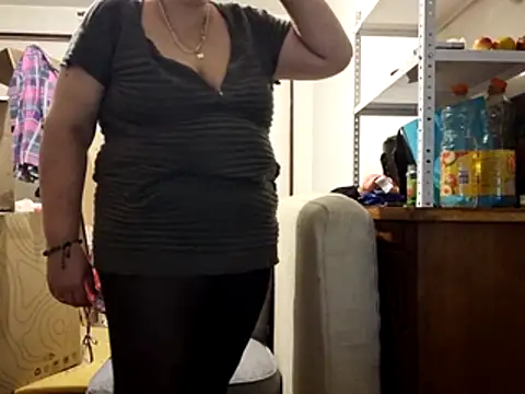 Samantha_Squirt@xh live sex cam