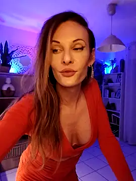 Luna_Kitanna live sex cam