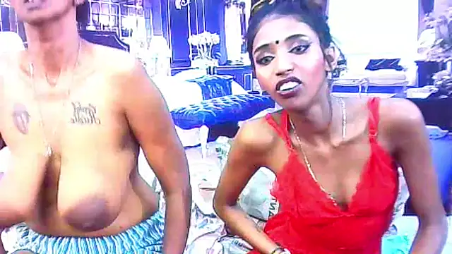 IndianSexySlender live sex cam