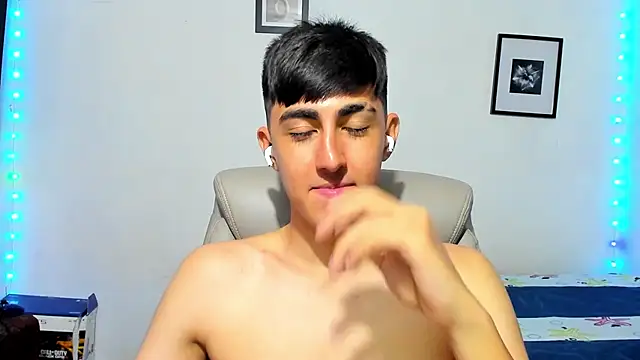 babymaik live sex cam