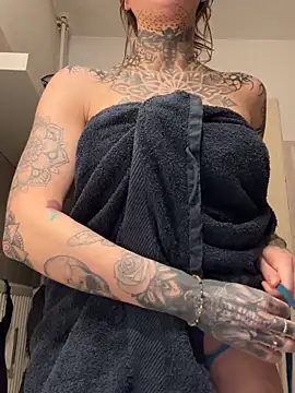 Elenascrib live sex cam