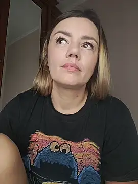 KrissSexi live sex cam