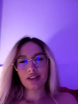 mollyxxx live sex cam