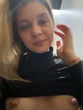 ValenciaShock live sex cam