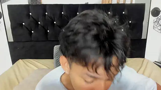 jisuscat live sex cam