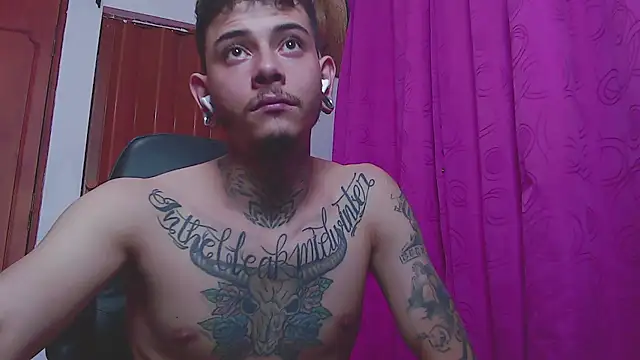 Ceder-Calistenes live sex cam