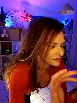 Luna_Kitanna live sex cam