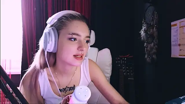 Avi_Nile live sex cam