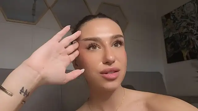 ShyColette live sex cam