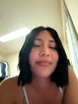 LunaAurora3's cam snapshot