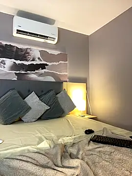 Aprillbrunette live sex cam