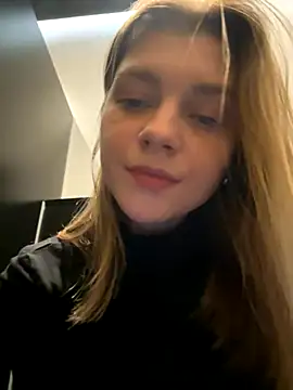 ValenciaShock live sex cam