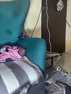 Sexyhotyrani live sex cam