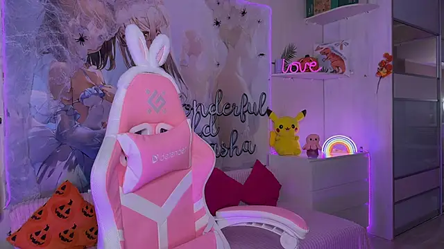 CheekySashaCharm's cam snapshot