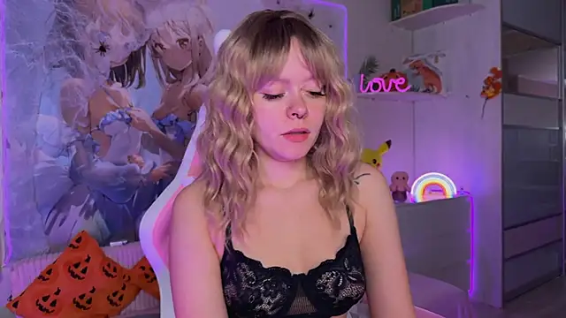 CheekySashaCharm's cam snapshot