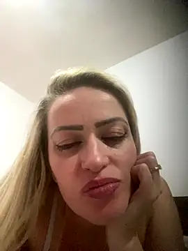 Alerquinasc live sex cam