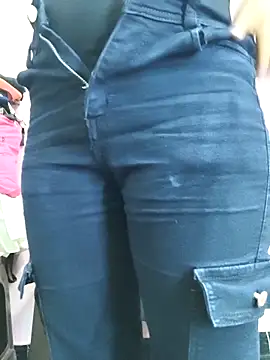 Ananya_34's cam snapshot