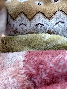 BigBustyRuhi's cam snapshot