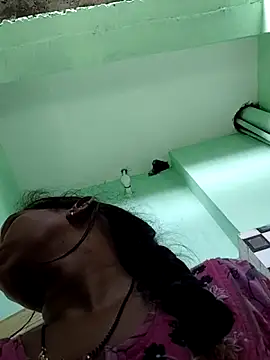 Hotty-Nidhi's cam snapshot