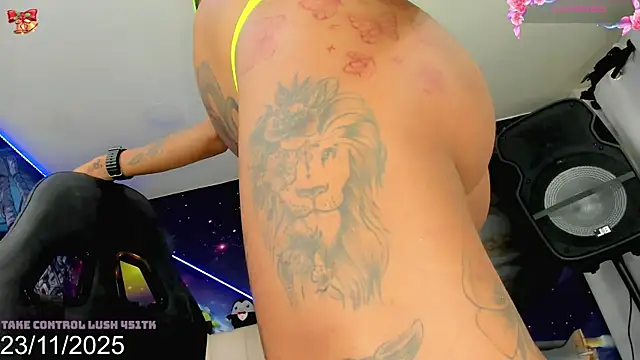 Nella_Dolls live sex cam