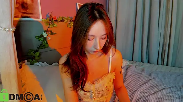 Miche1le_Allenne's cam snapshot