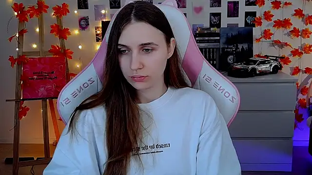 AliceCharmy's cam snapshot