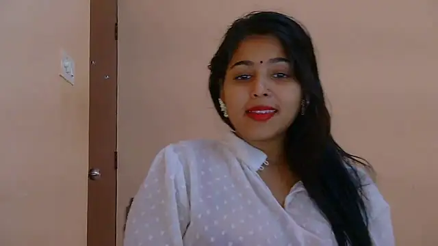 Cute-Simmi69 live sex cam
